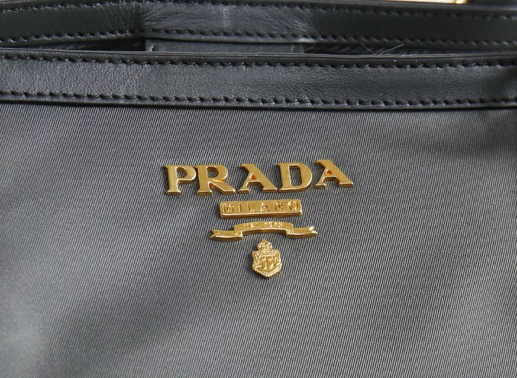 Prada Grey Tessuto Nylon Shopping Tote Bag Prada Grey Tessuto Nylon Shopping Tote Bag | Image 7